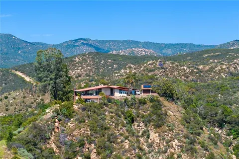 $925,000 | 39435 De Luz Road, Fallbrook, CA 92028