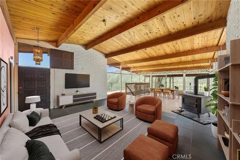 $925,000 | 39435 De Luz Road, Fallbrook, CA 92028