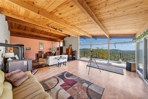 $925,000 | 39435 De Luz Road, Fallbrook, CA 92028
