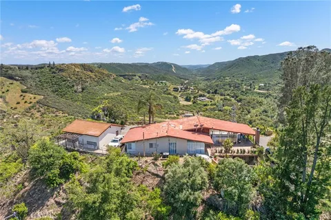 $925,000 | 39435 De Luz Road, Fallbrook, CA 92028