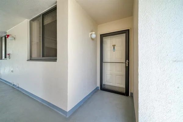$3,500 | 11730 Shipwatch Drive, Unit 305, Largo, FL 33774