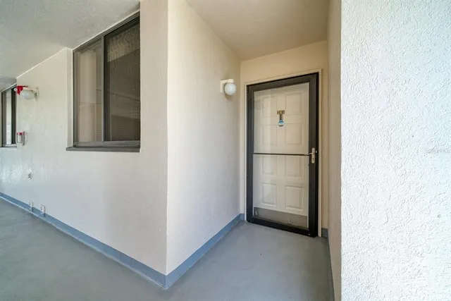 $3,500 | 11730 Shipwatch Drive, Unit 305, Largo, FL 33774