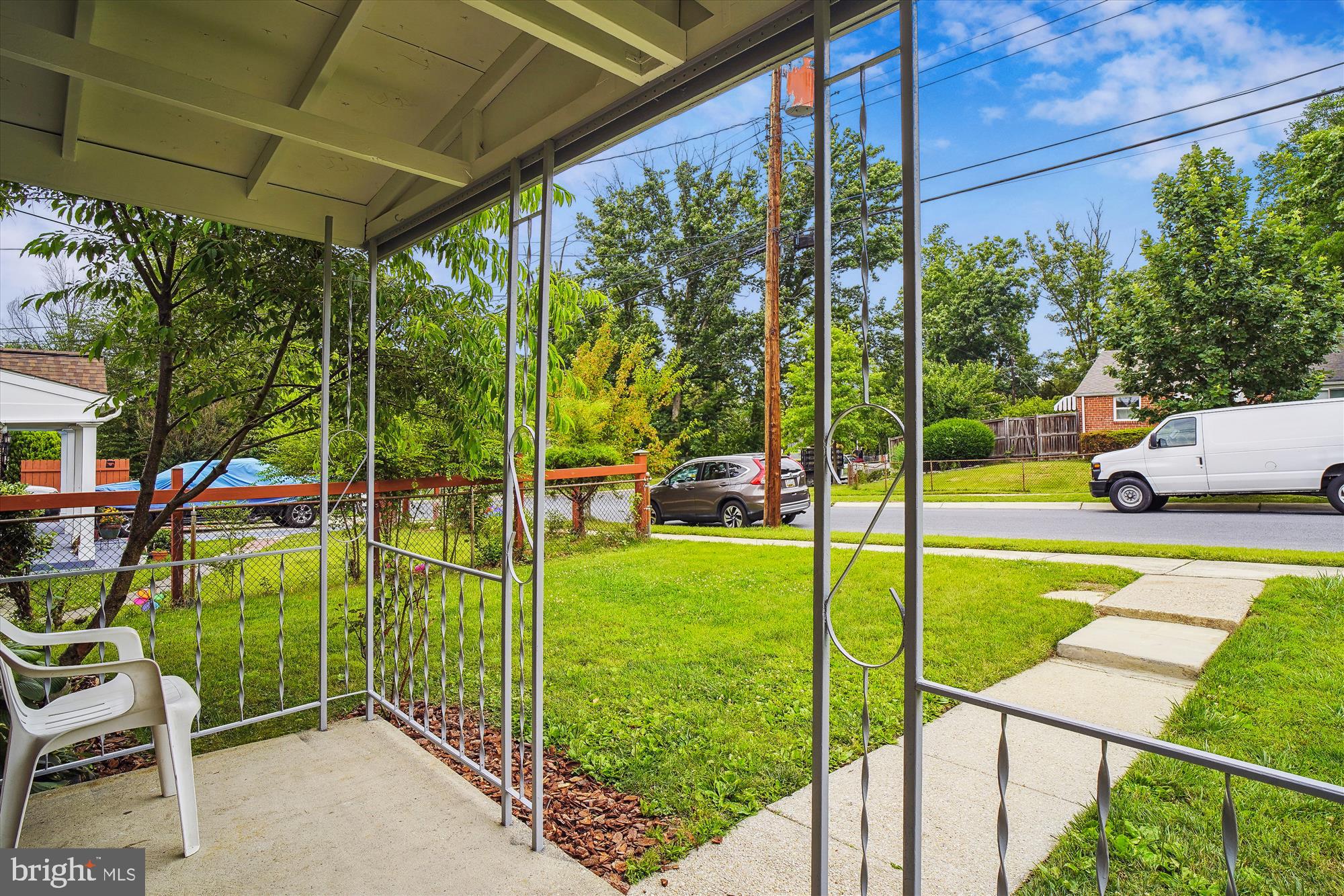 2912 Weisman Road Silver Spring, MD 20902 - Photo 12 of 40 Porch