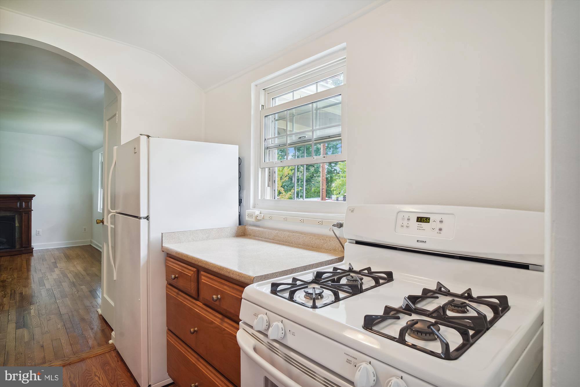 2912 Weisman Road Silver Spring, MD 20902 - Photo 21 of 40 Kitchen