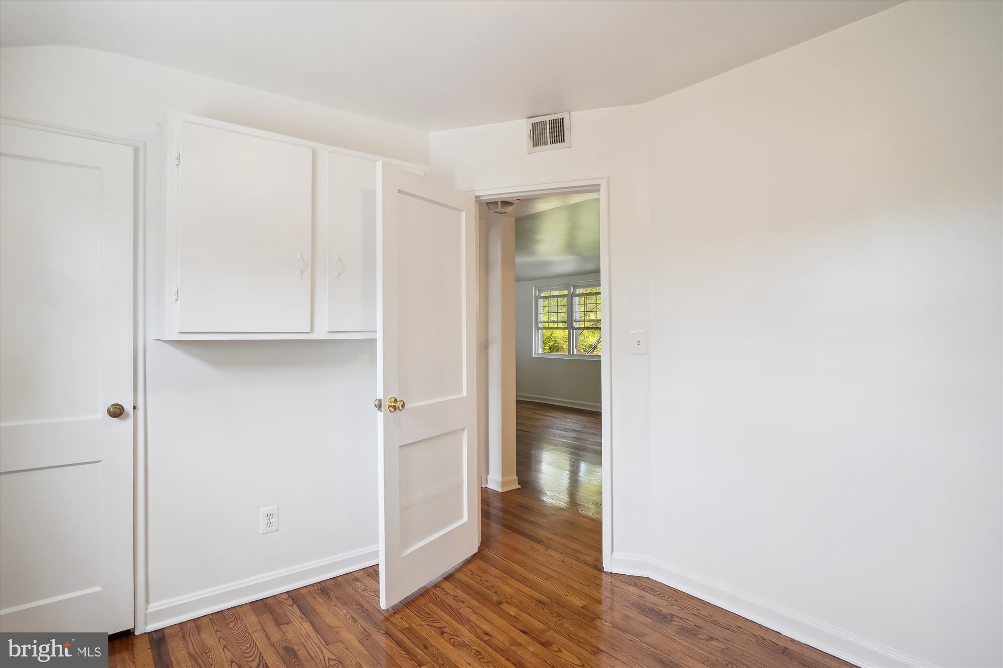2912 Weisman Road Silver Spring, MD 20902 - Photo 31 of 40 Bedroom