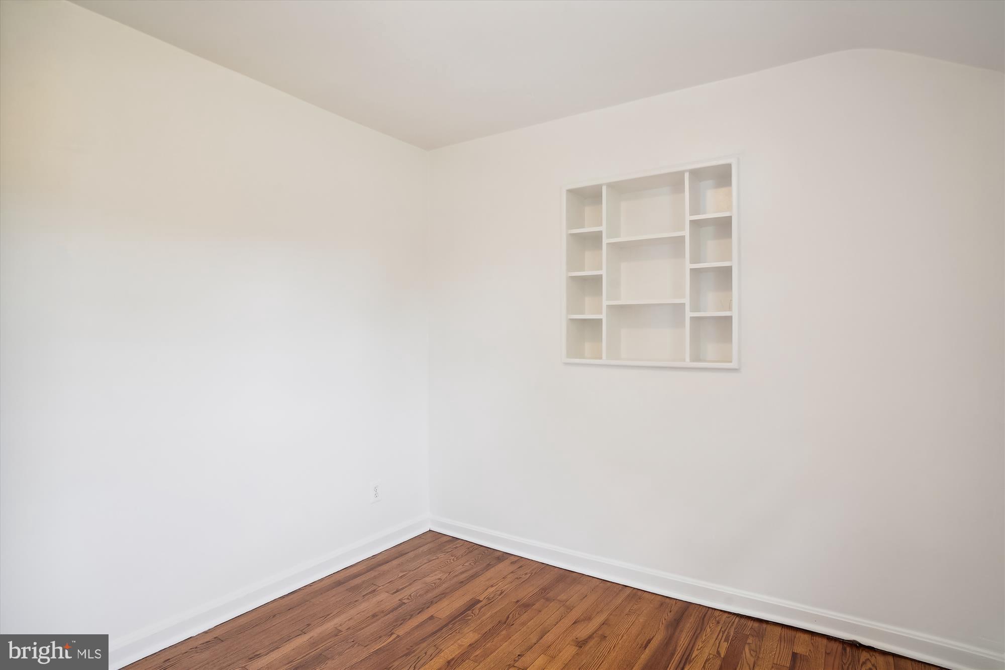 2912 Weisman Road Silver Spring, MD 20902 - Photo 32 of 40 Bedroom