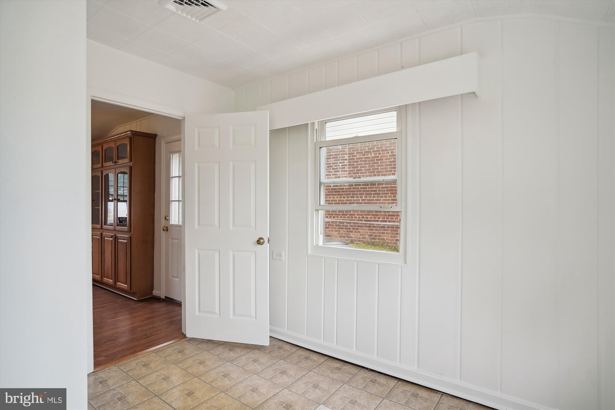 2912 Weisman Road Silver Spring, MD 20902 - Photo 36 of 40 Bedroom