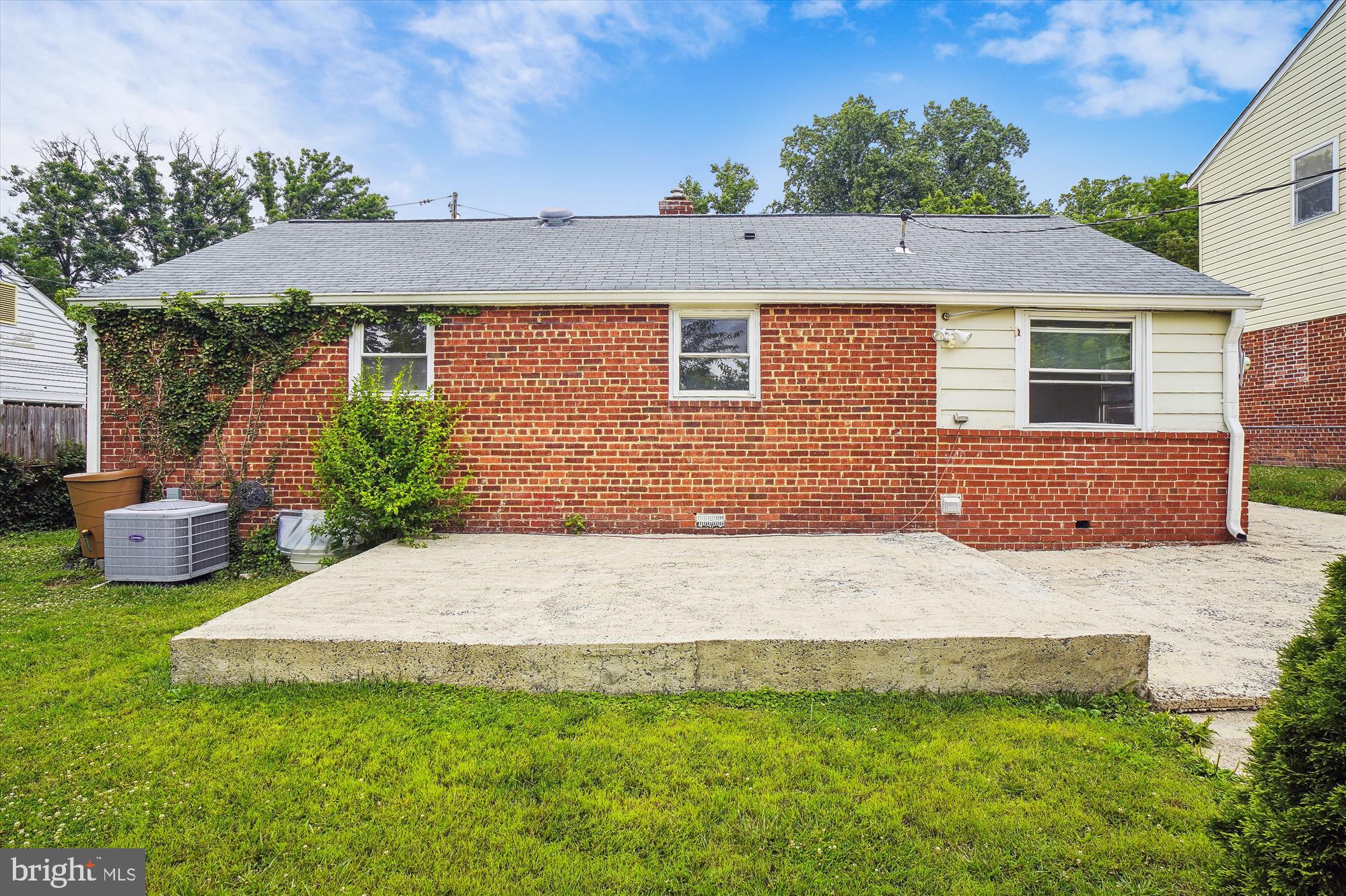 2912 Weisman Road Silver Spring, MD 20902 - Photo 4 of 40 Back Elevation