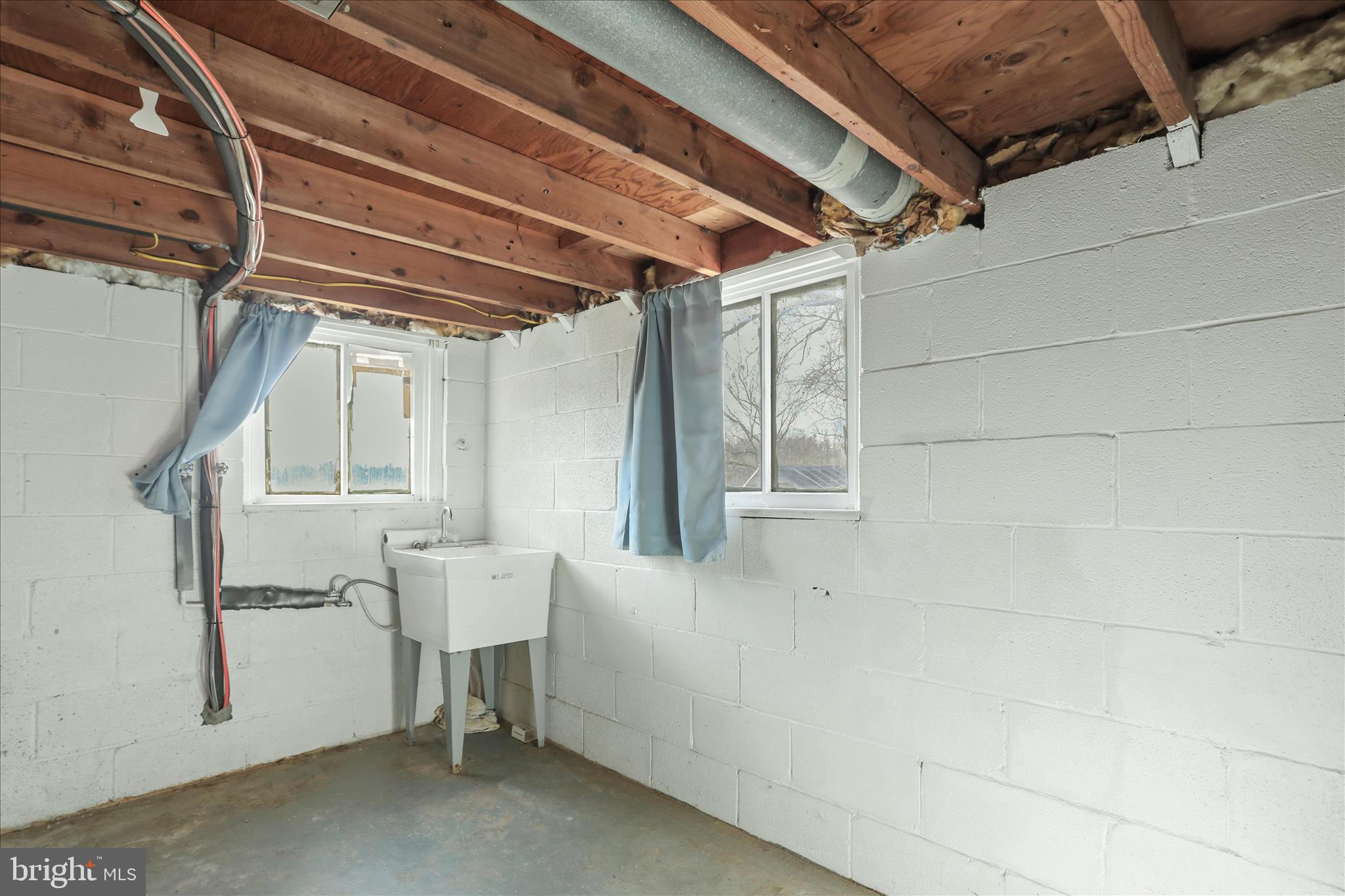 21938 Durberry Road Smithsburg, MD 21783 - Photo 39 of 55 a view of a room with racks