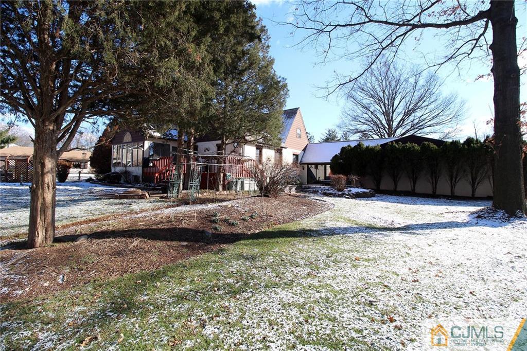 130 Ethel Road Edison, NJ 08817 - Photo 25 of 25 a view of backyard with green space