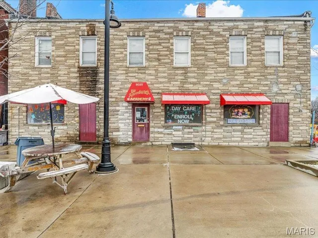 $250,000 | 8035 North Broadway, St. Louis, MO 63147
