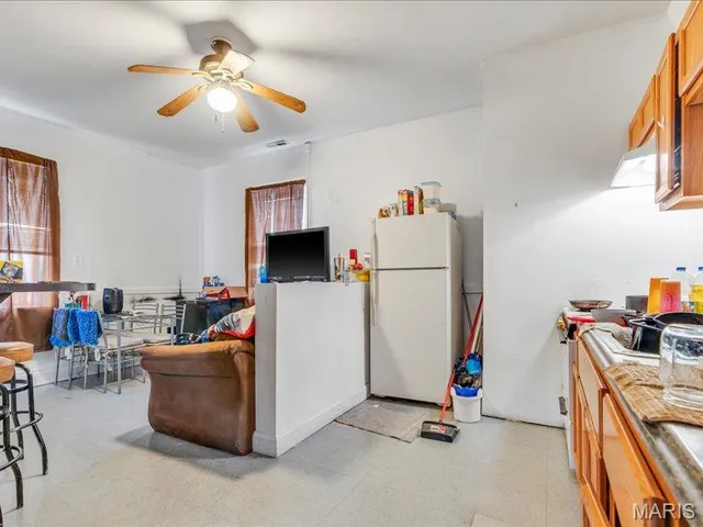 $250,000 | 8035 North Broadway, St. Louis, MO 63147