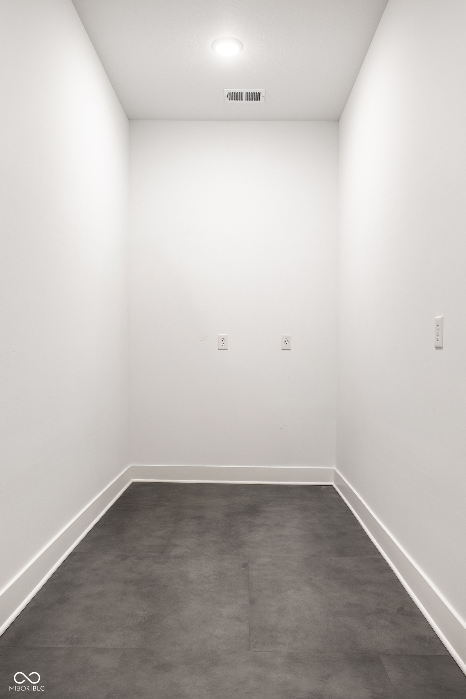 728 Pawnee Road, Unit 2N Carmel, IN 46032 - Photo 43 of 46