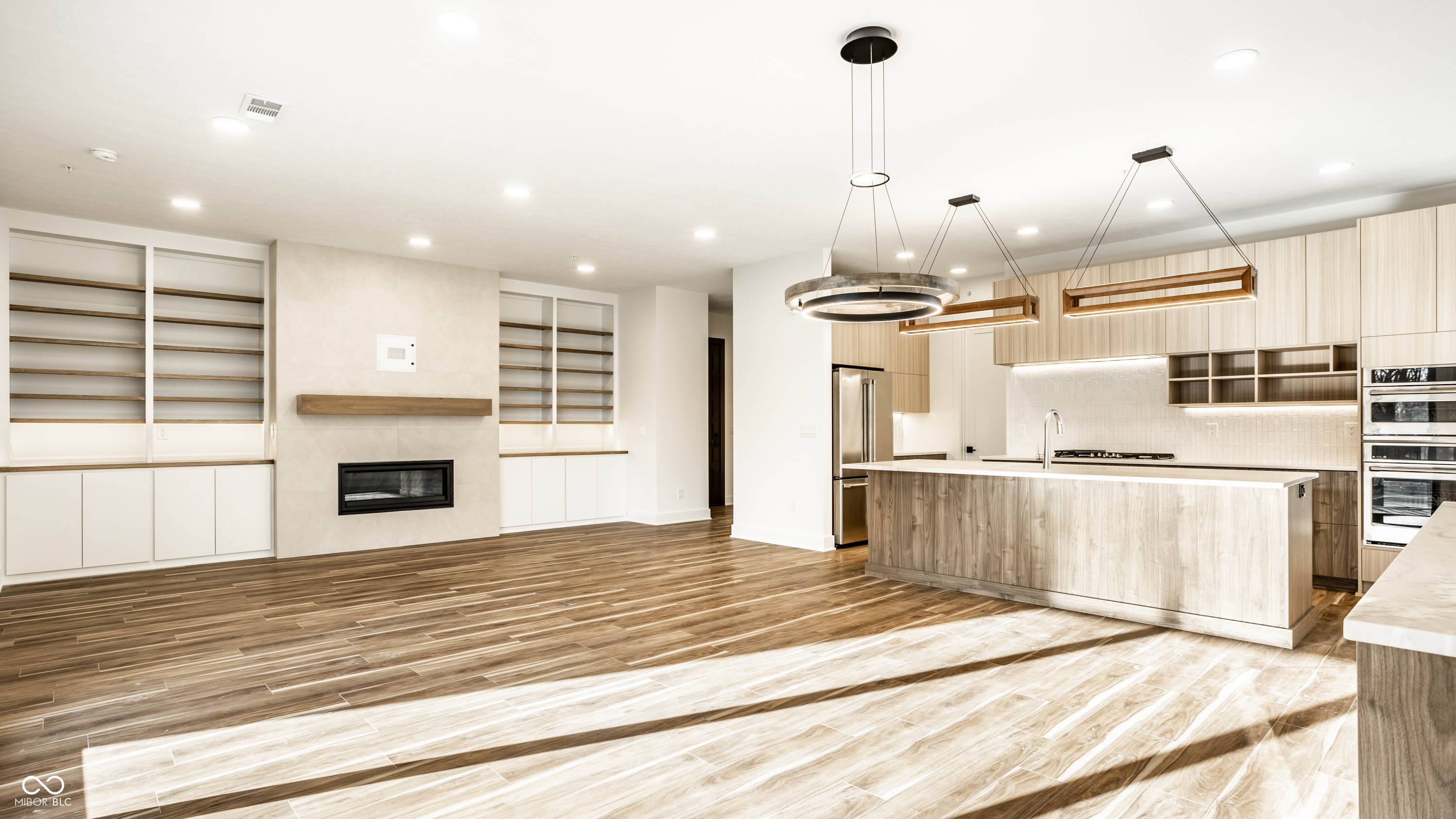 728 Pawnee Road, Unit 2N Carmel, IN 46032 - Photo 9 of 46