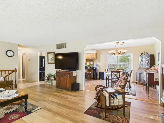 $480,000 | 3585 Country Club Drive, Lewiston, ID 83501