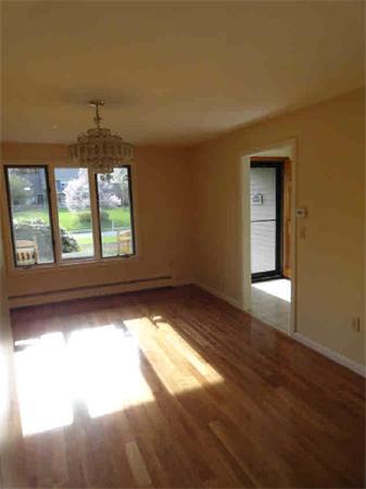 11 Fox Run Road Medway, MA 02053 - Photo 4 of 20 Gallery Image 4
