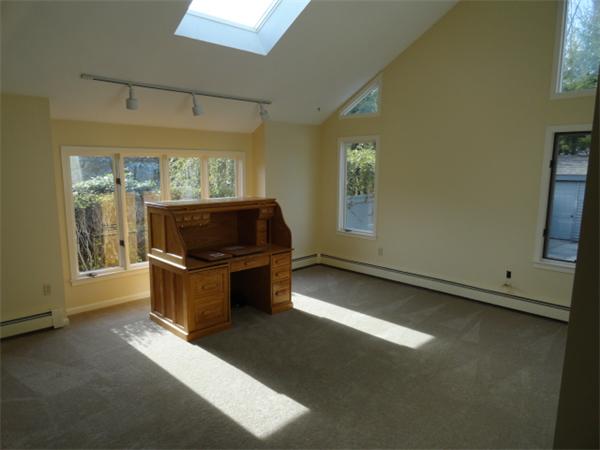 11 Fox Run Road Medway, MA 02053 - Photo 5 of 20 Gallery Image 5
