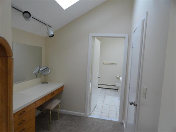 11 Fox Run Road Medway, MA 02053 - Photo 8 of 20 Gallery Image 8