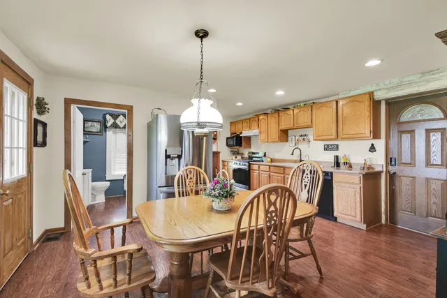 $999,000 | 6386 Alpine Drive, West Bend, WI 53095