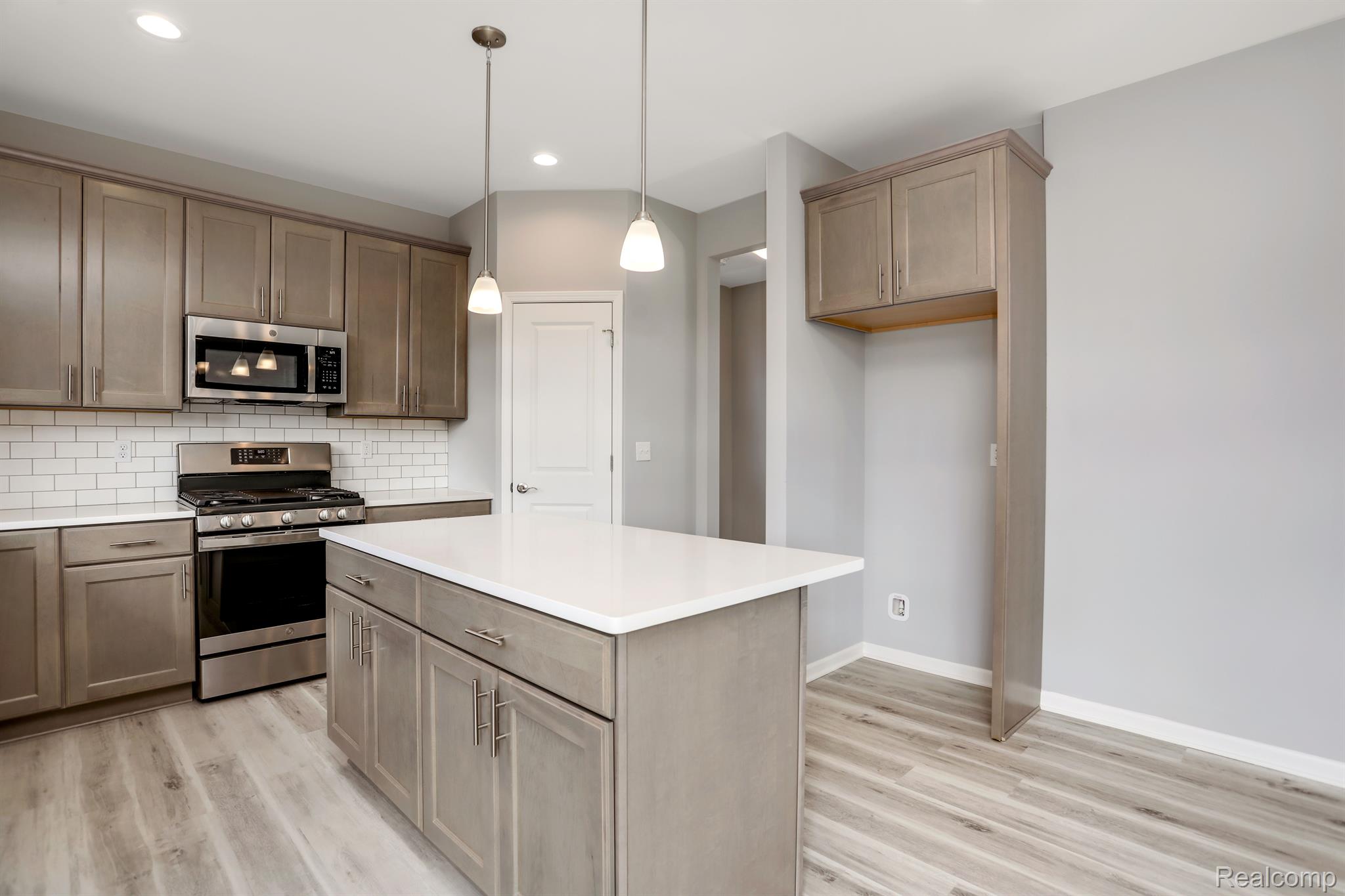 2260 Old Novi Road, Unit 4 Novi, MI 48377 - Photo 8 of 39