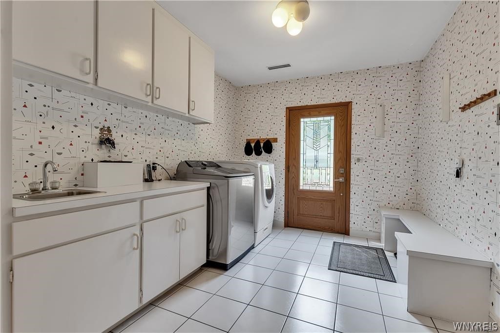 9325 Hunting Valley Road North Clarence, NY 14031 - Photo 15 of 36