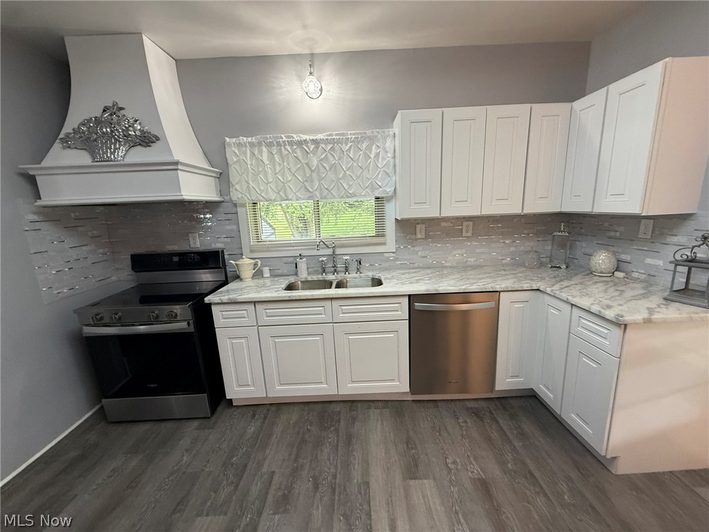 4528 Gintz Road Dover, OH 44622 - Photo 14 of 48