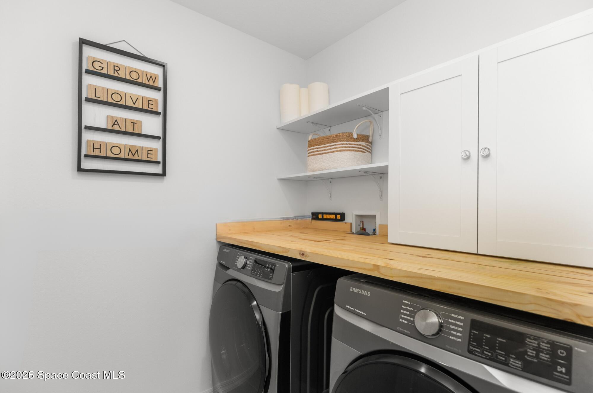 2926 Tishman Road Southeast Palm Bay, FL 32909 - Photo 22 of 29 Laundry