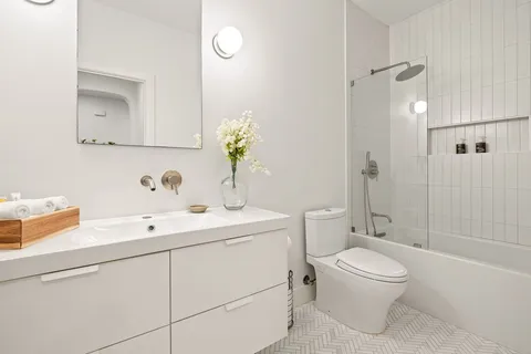 $679,500 | 8616 Ipswich Bay Drive, Austin, TX 78747