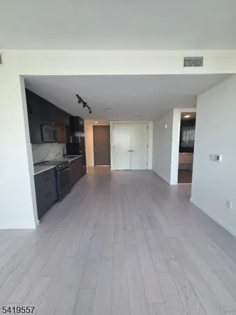 $2,450 | 258 South Harrison Street, East Orange, NJ 07018