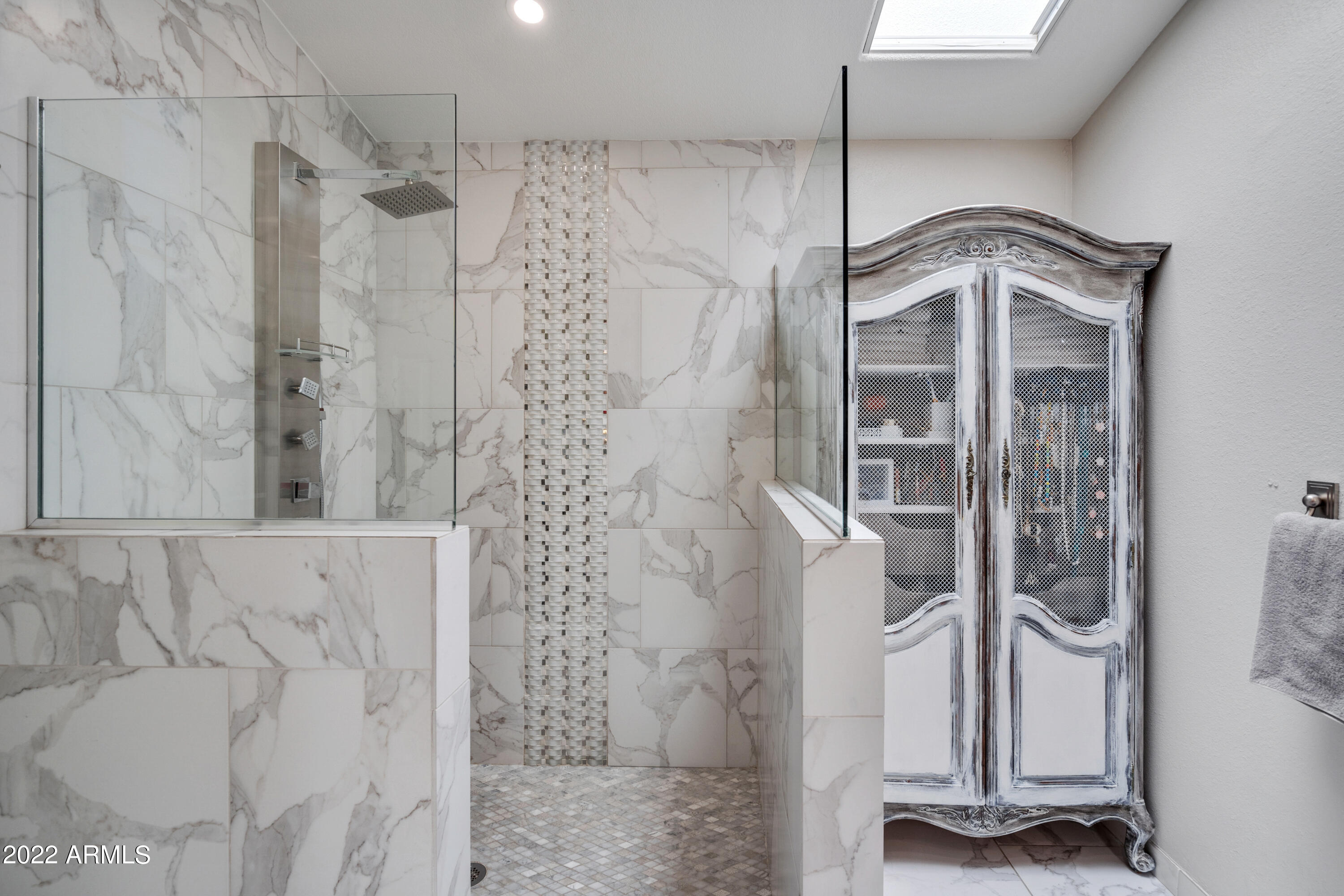 12904 North 93rd Way Scottsdale, AZ 85260 - Photo 18 of 25 Main Bathroon