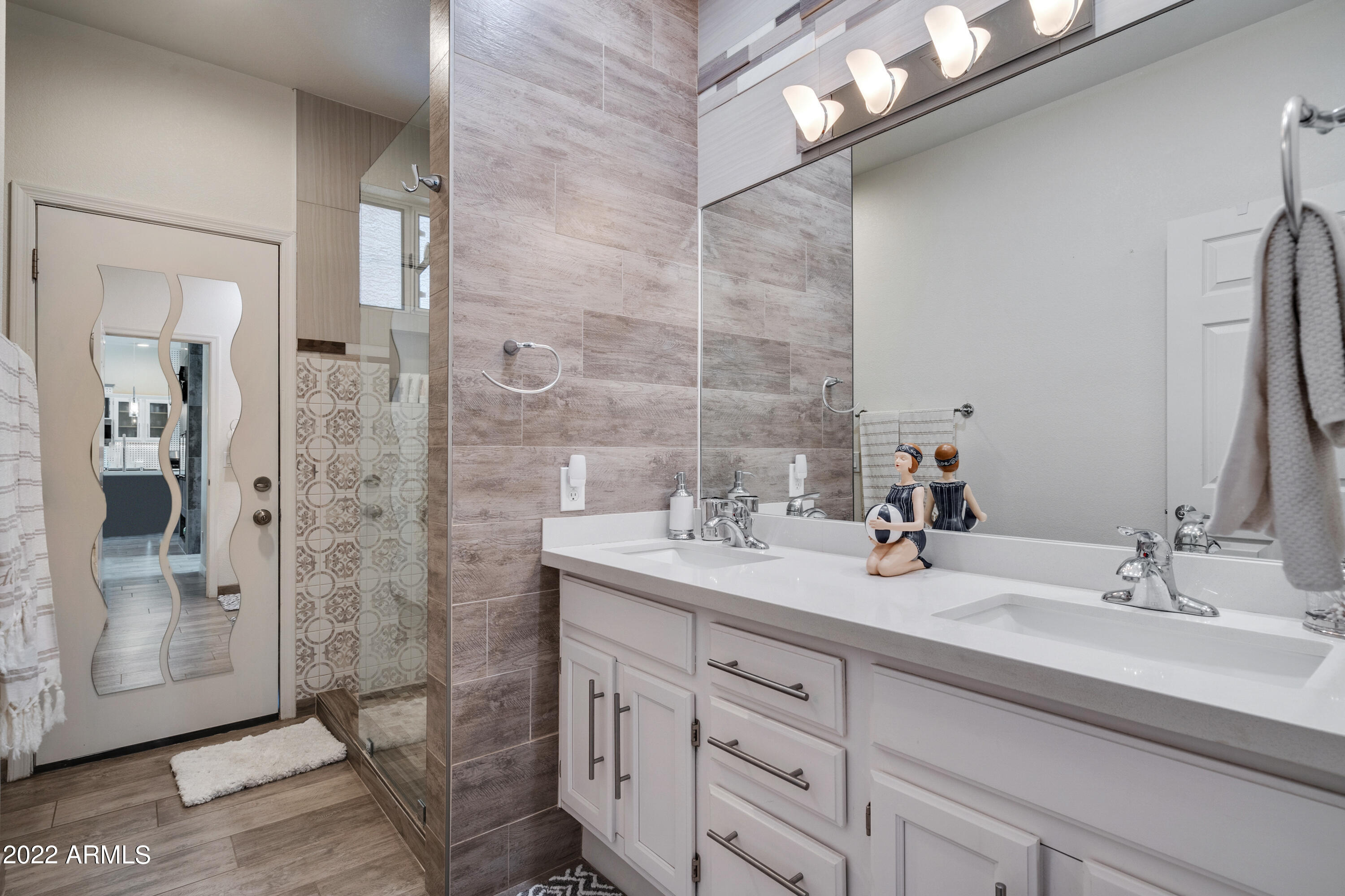 12904 North 93rd Way Scottsdale, AZ 85260 - Photo 21 of 25 wnd Bathroom