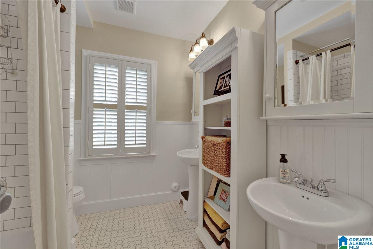 1829 Shades Crest Road Birmingham, AL 35216 - Photo 39 of 50