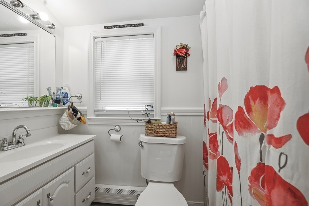 12 Draper Road Framingham, MA 01702 - Photo 17 of 36 Gallery Image 17