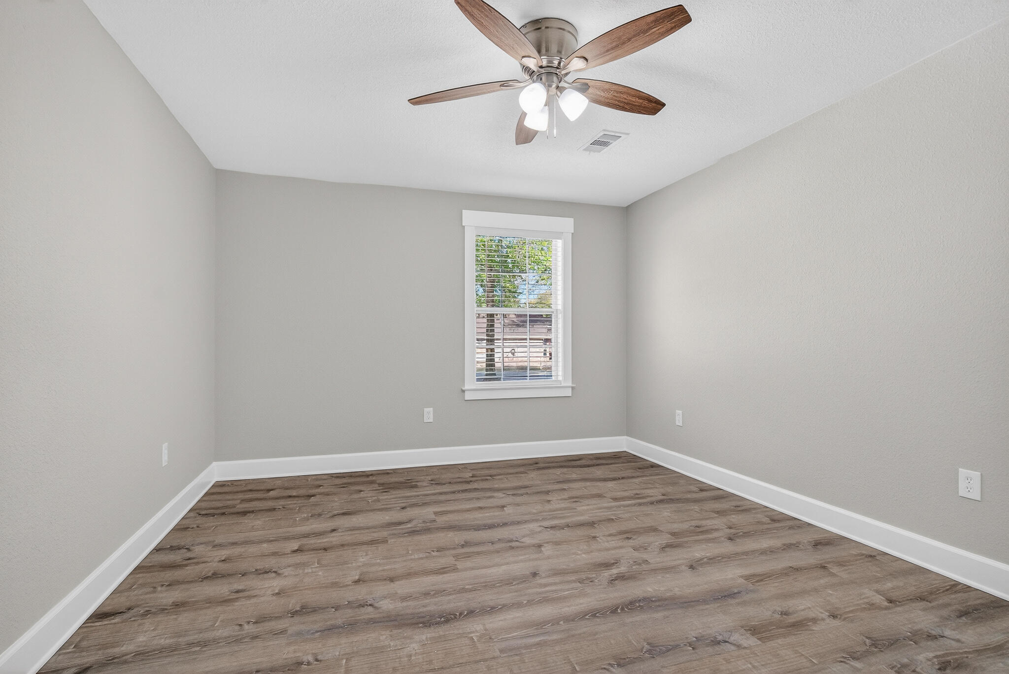 3042 Stillwell Boulevard Crestview, FL 32539 - Photo 40 of 53 3042 Stillwell Blvd-43