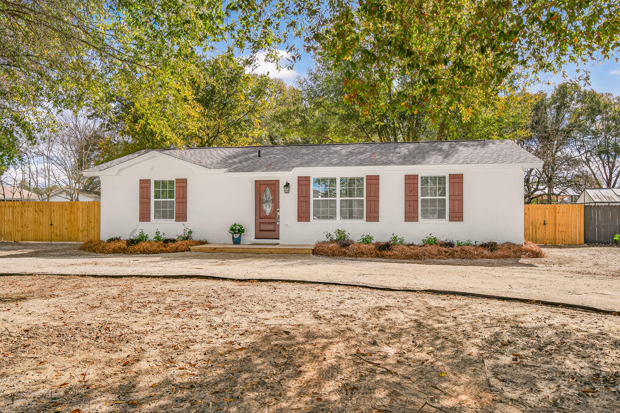 3042 Stillwell Boulevard Crestview, FL 32539 - Photo 4 of 53 3042 Stillwell Blvd-5