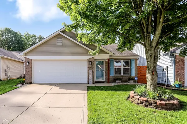 $215,000 | 1013 Ebony Circle, Franklin, IN 46131