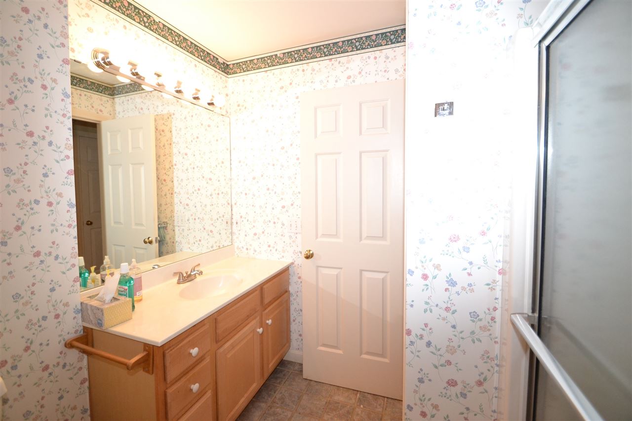 34 Stratham Green Road, Unit 34 Stratham, NH 03885 - Photo 14 of 25 Gallery Image 14