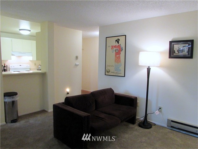17512 149th Avenue Southeast, Unit F1 Renton, WA 98058 - Photo 3 of 18 Gallery Image 3