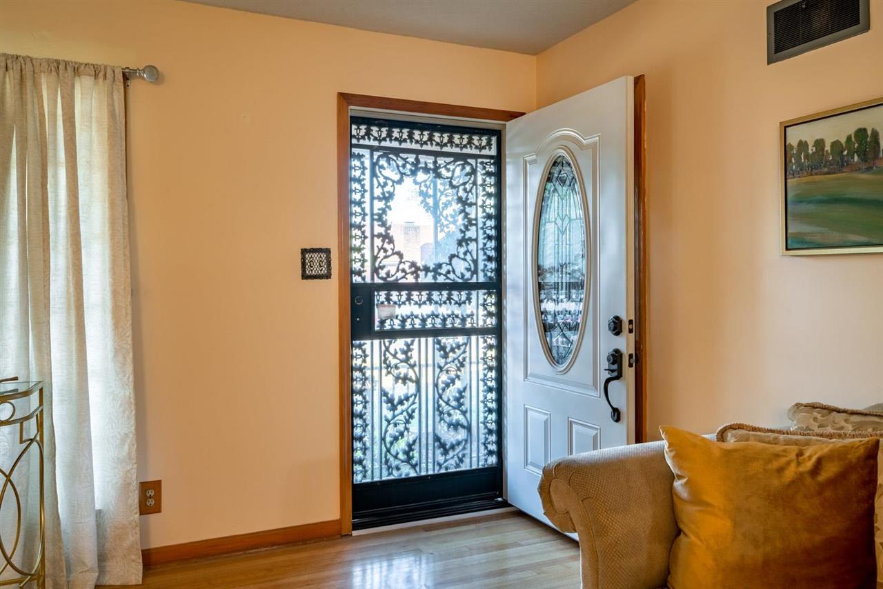 4987 Leven Road Memphis, TN 38118 - Photo 4 of 25 Gallery Image 4