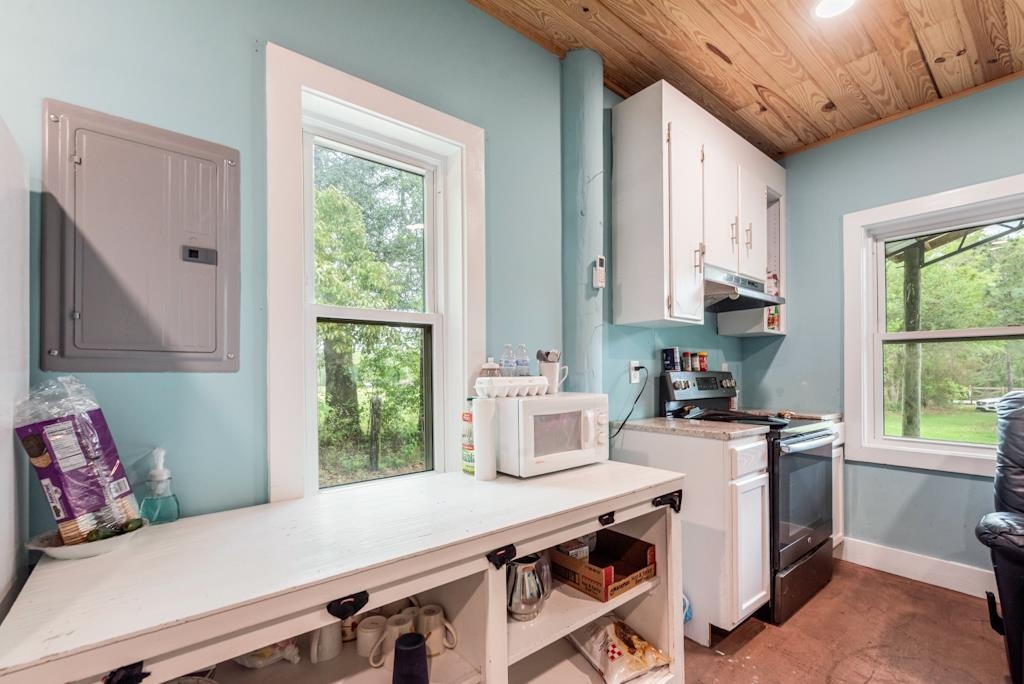 13742 Roberts Road Loxley, AL 36551 - Photo 6 of 18 Kitchen