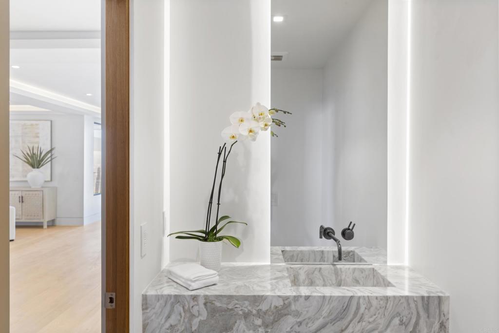 2082 Via Casa Alta La Jolla, CA 92037 - Photo 15 of 19