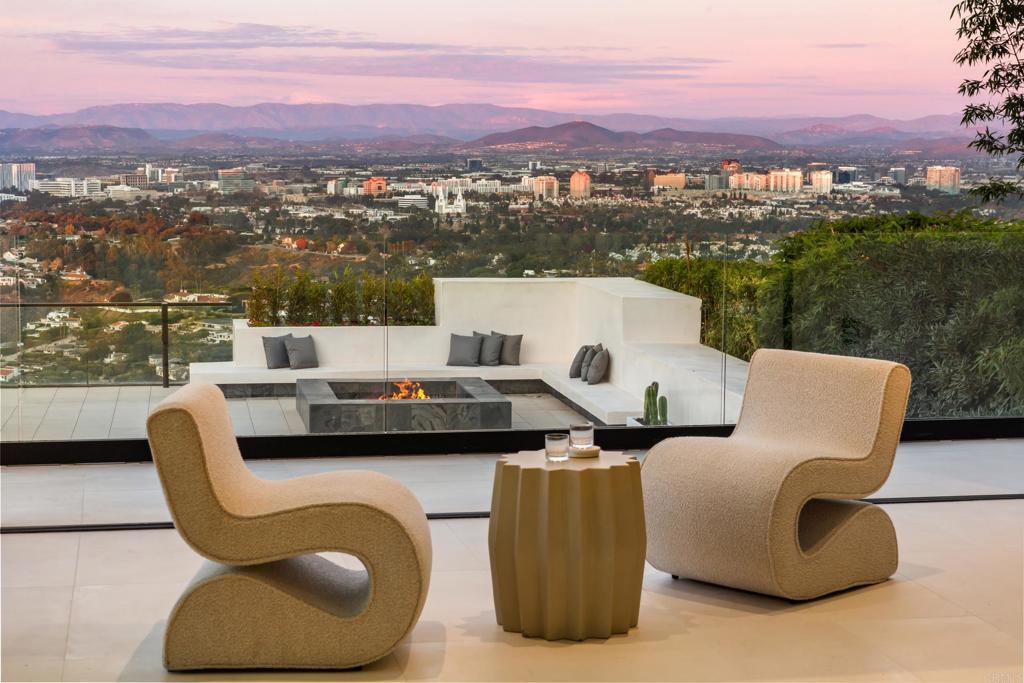 2082 Via Casa Alta La Jolla, CA 92037 - Photo 18 of 19