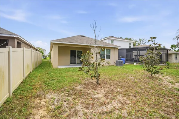 $2,350 | 5217 Hillside Meadow Place, Tampa, FL 33610