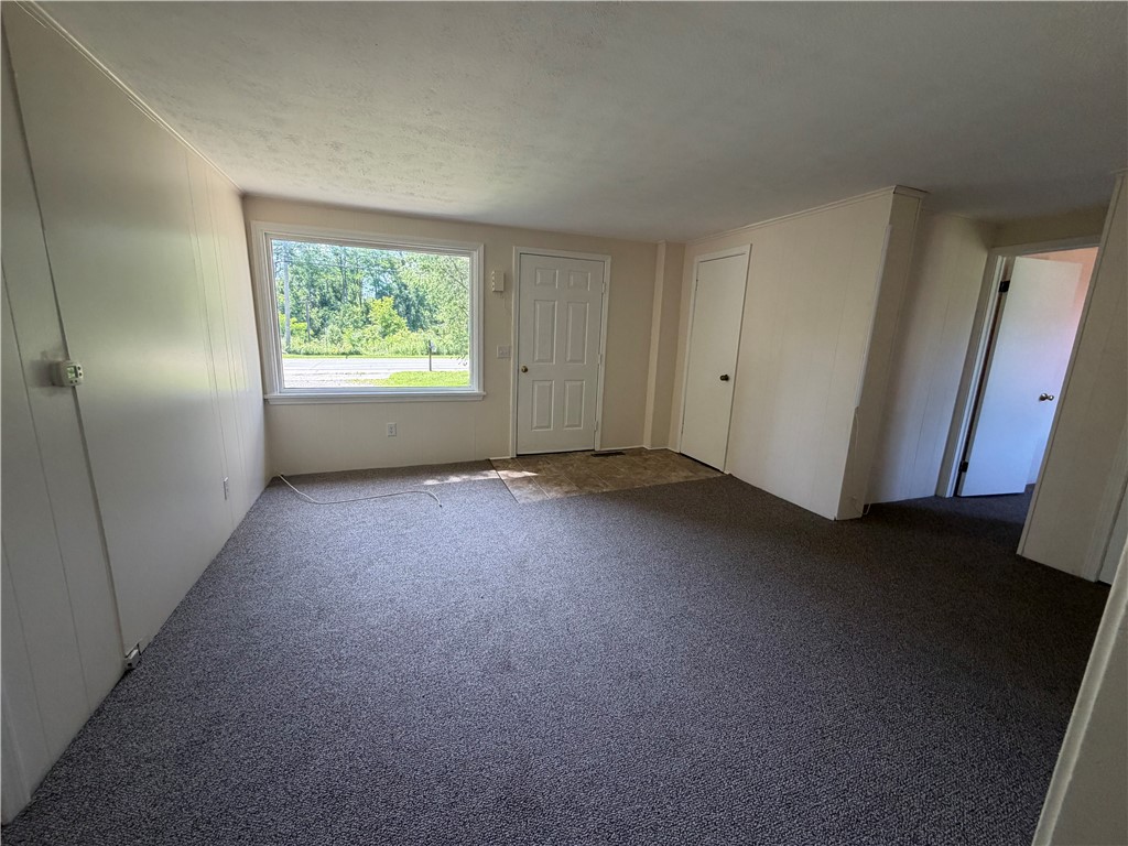 1846 Ridge Road Webster, NY 14580 - Photo 5 of 11