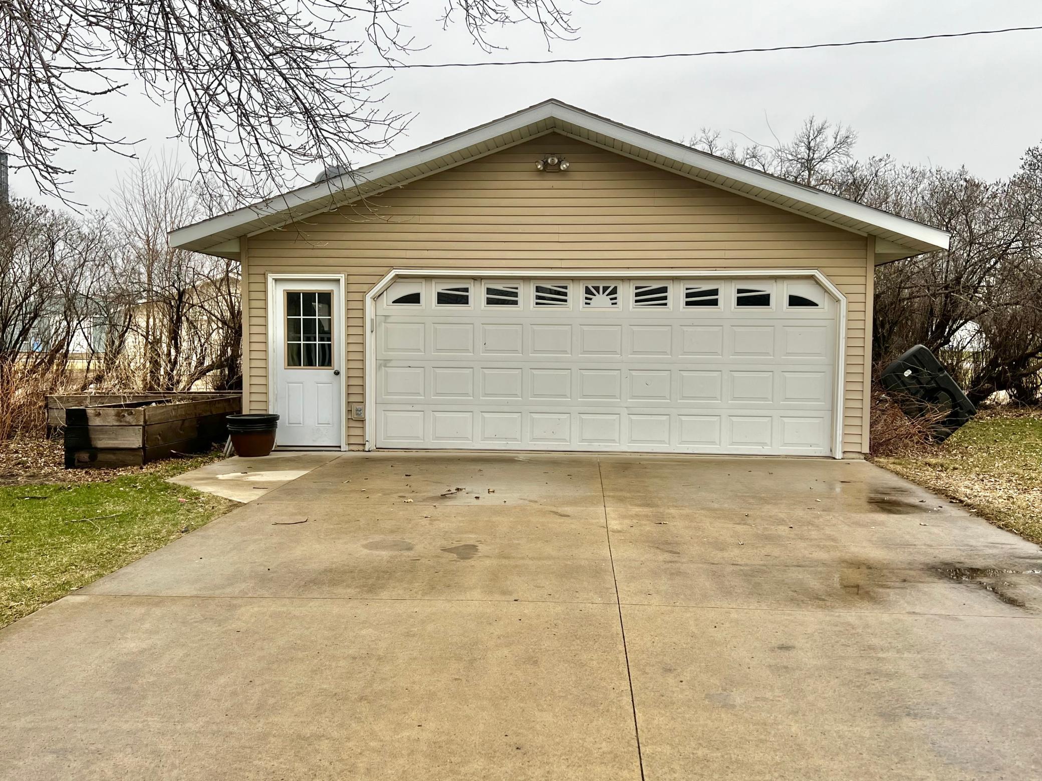 442 4th Street Dawson, MN 56232 - Photo 45 of 46