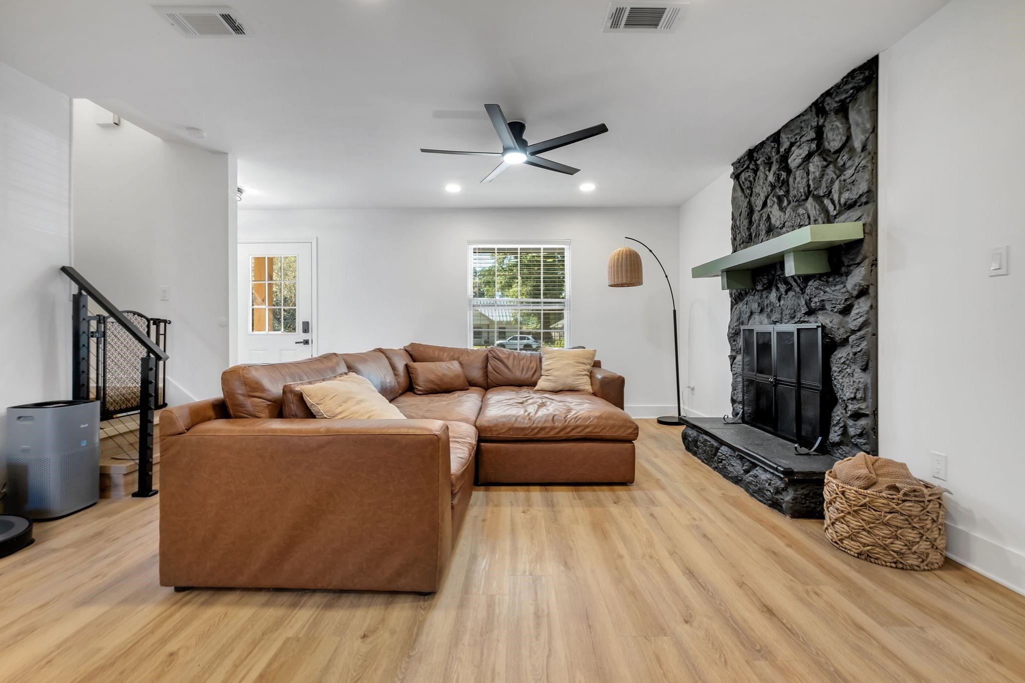 246 Intrepid Court Tallahassee, FL 32312 - Photo 8 of 37