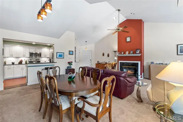 $222,500 | 4501 Eli Drive, Unit I, St. Louis, MO 63128