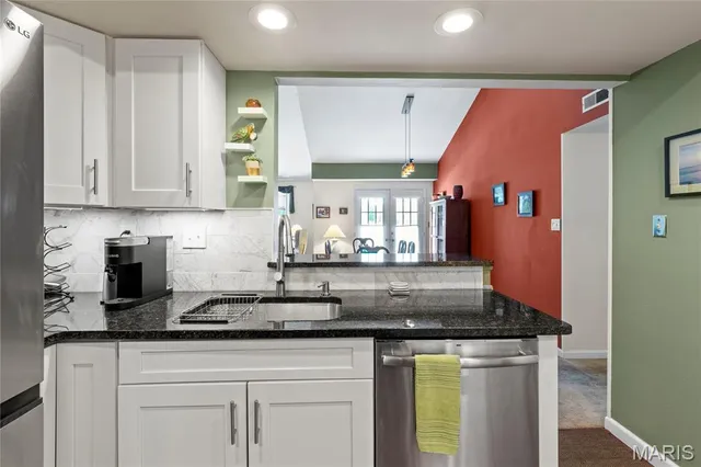 $222,500 | 4501 Eli Drive, Unit I, St. Louis, MO 63128