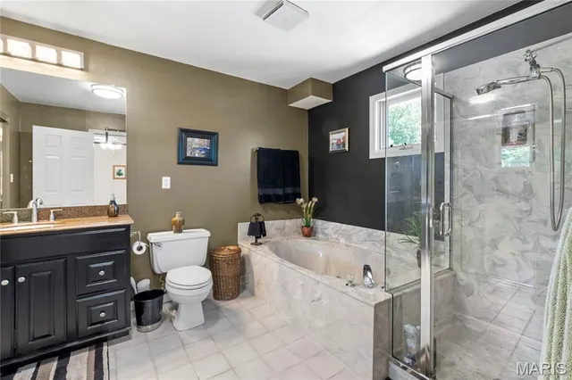 $222,500 | 4501 Eli Drive, Unit I, St. Louis, MO 63128