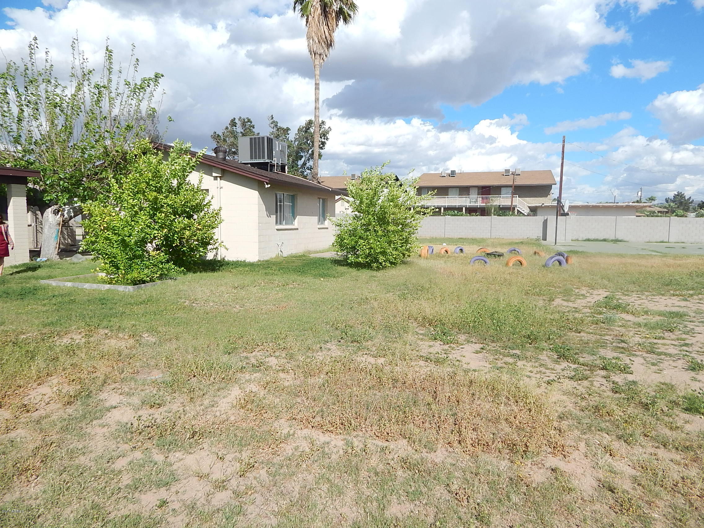 1719 West Mountain View Road Phoenix, AZ 85021 - Photo 8 of 16 DSCN7741